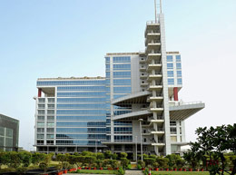 DLF Towers - Features