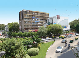 DLF Savitri - Features
