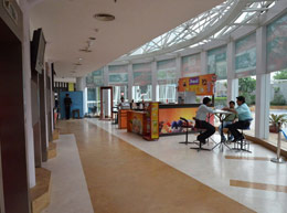 DLF Star Mall - Features
