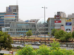 DLF Star Mall - Features